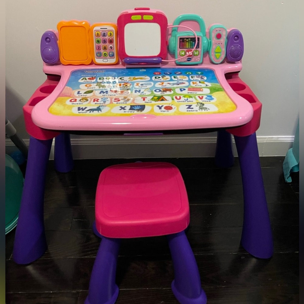 VTech Explore And Write Activity Desk - Pink